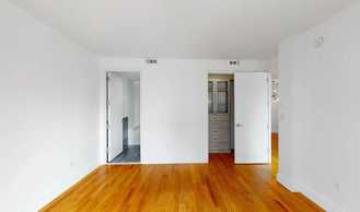 1059 Manhattan Ave - Photo 1 of 1