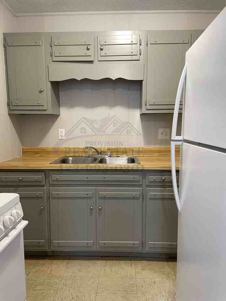 705 20th St Se - Photo 5 of 10