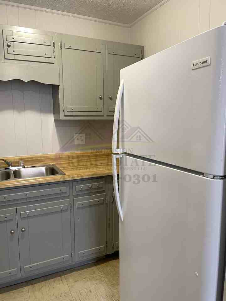 705 20th St Se - Photo 7 of 10