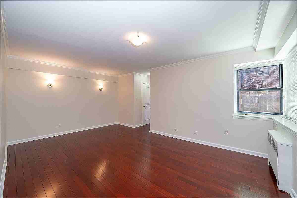 2510 31st Ave #5G - Photo 5 of 13