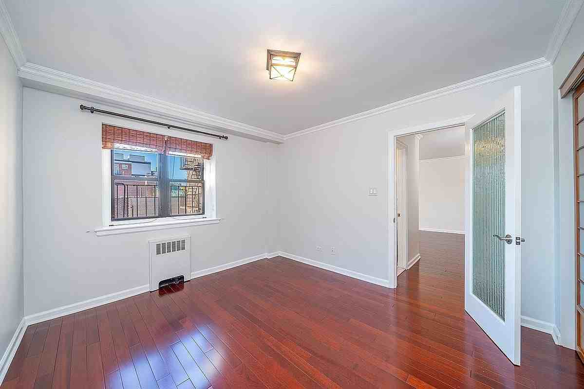 2510 31st Ave #5G - Photo 7 of 13