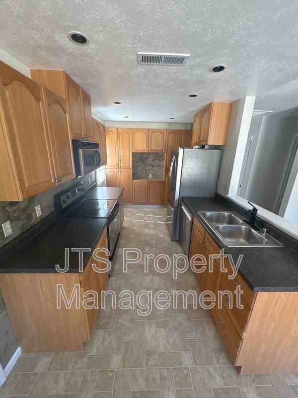 7326 Palm Ave - Photo 6 of 18