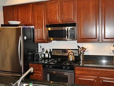 1324 Euclid St Nw - Photo 4 of 20