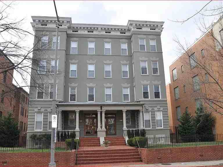 1324 Euclid St Nw - Photo 5 of 20