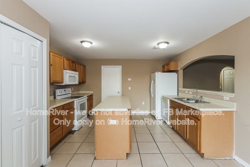 3650 Fyfield Ct - Photo 6 of 18