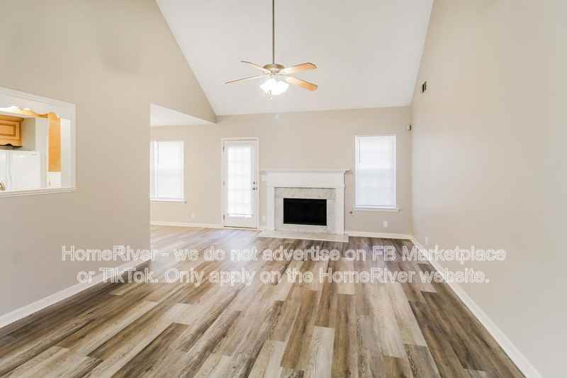 35 Chapman Way - Photo 6 of 18