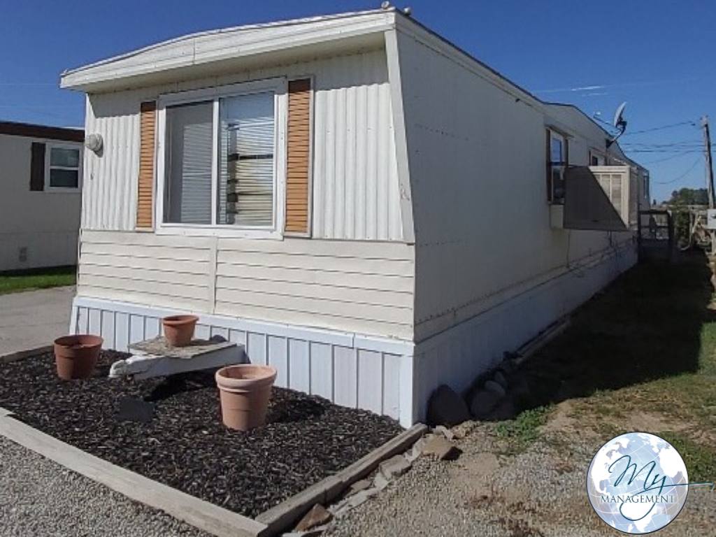 901 Stevens Ave - Photo 2 of 4