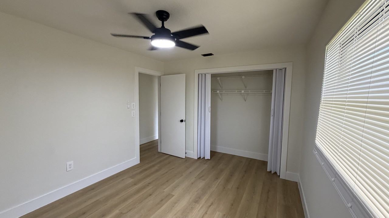 20538 Tappan Zee Dr - Photo 7 of 15