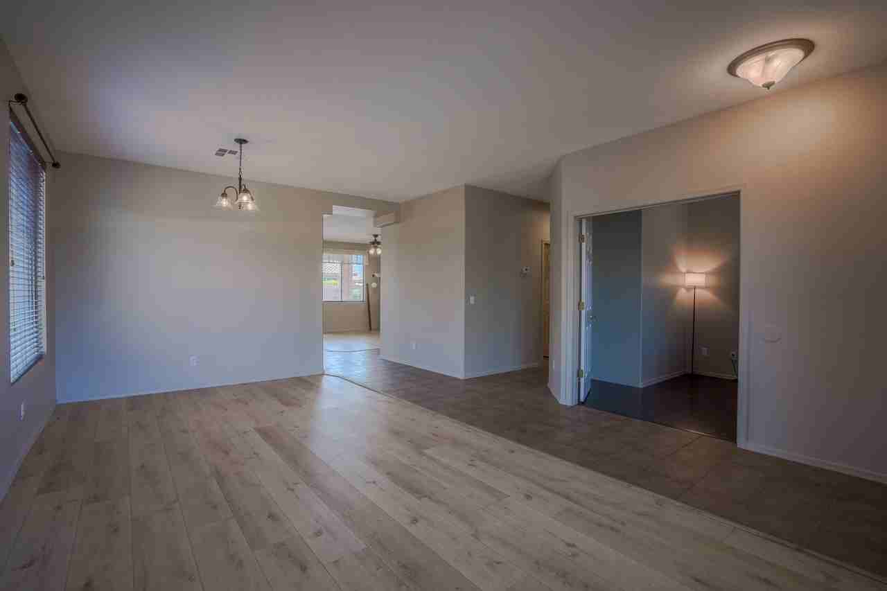 17633 W Wind Song Ave - Photo 6 of 34
