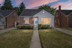 featured image of 15630 Sprenger Ave