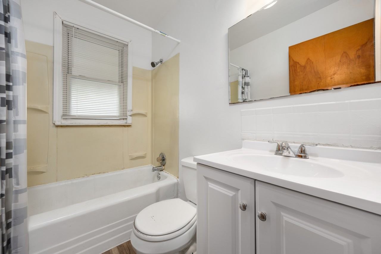 15630 Sprenger Ave - Photo 6 of 28