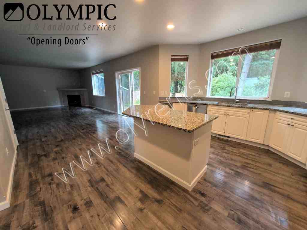 1609 15th Ave Sw - Photo 6 of 22