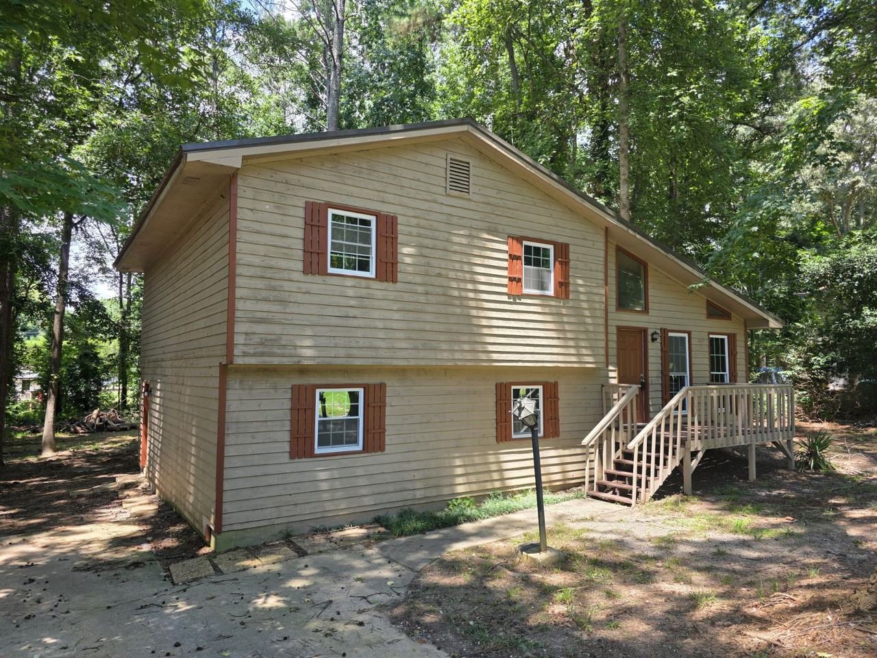 155 Pine Hill Dr