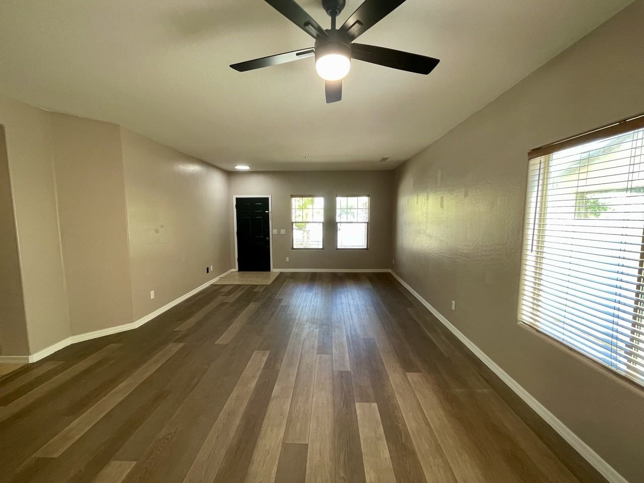 4138 N 298th Ln - Photo 5 of 46