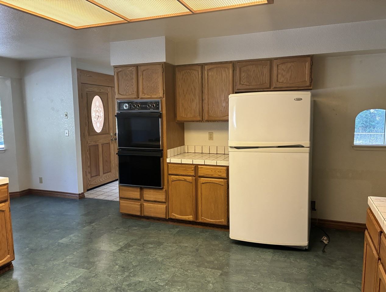 2121 Tanager Ln - Photo 4 of 22