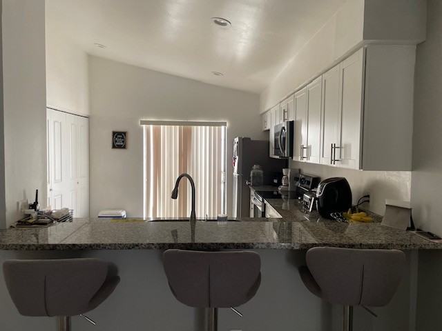 1427 Forest Hills Dr #NA - Photo 2 of 14