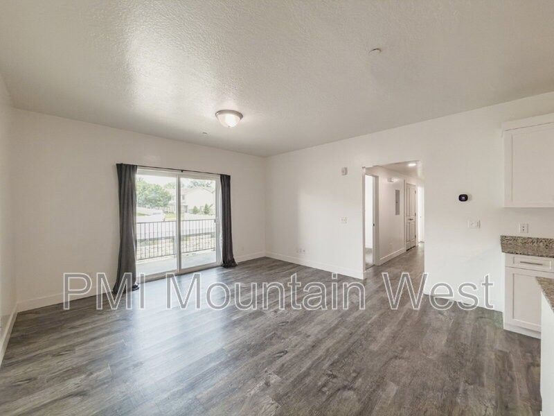 875 S Depot St #B251 - Photo 5 of 27