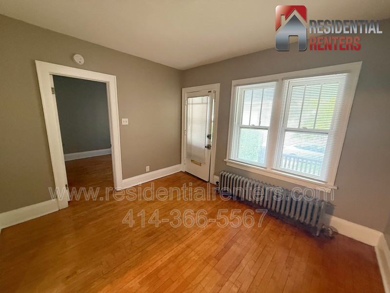 1637 S 68th St - Photo 2 of 12