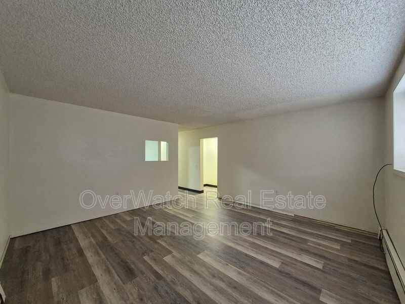 1507 W 45th Ave #1 - Photo 3 of 14