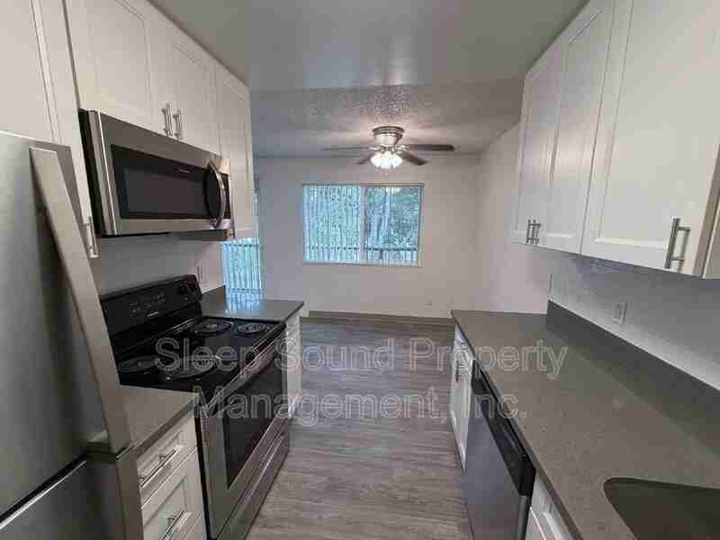 3153 Sw Dolph Ct #13 - Photo 2 of 9