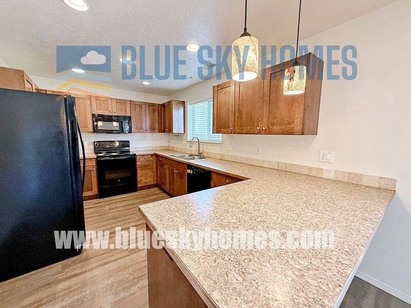 9252 W Idlewood Dr - Photo 3 of 21