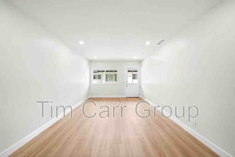 1801 Clay St - Photo 4 of 28