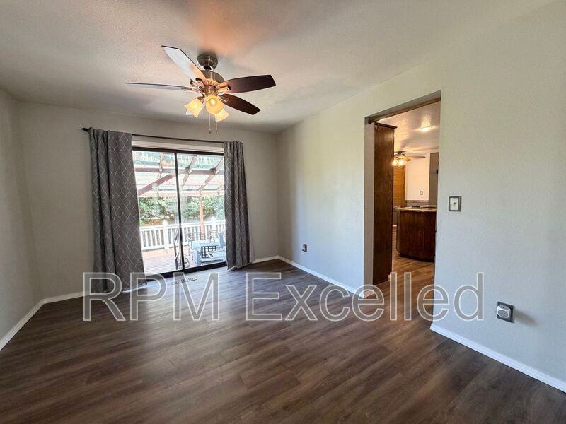 4925 Mill Pond Dr Se - Photo 5 of 27