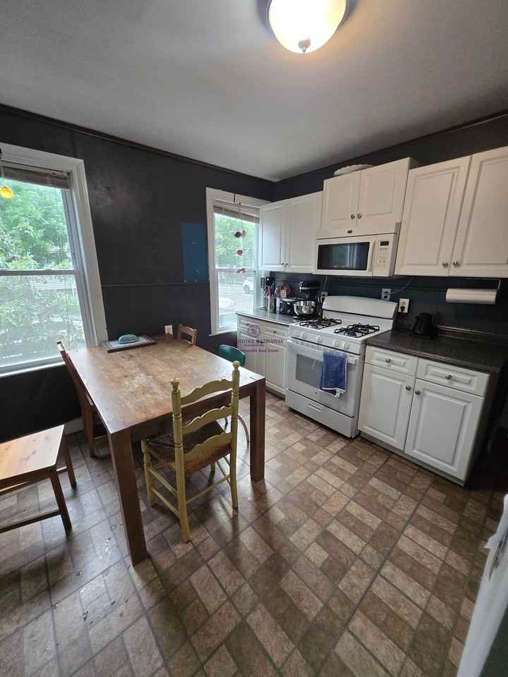 986 Broadway #1 - Photo 4 of 18