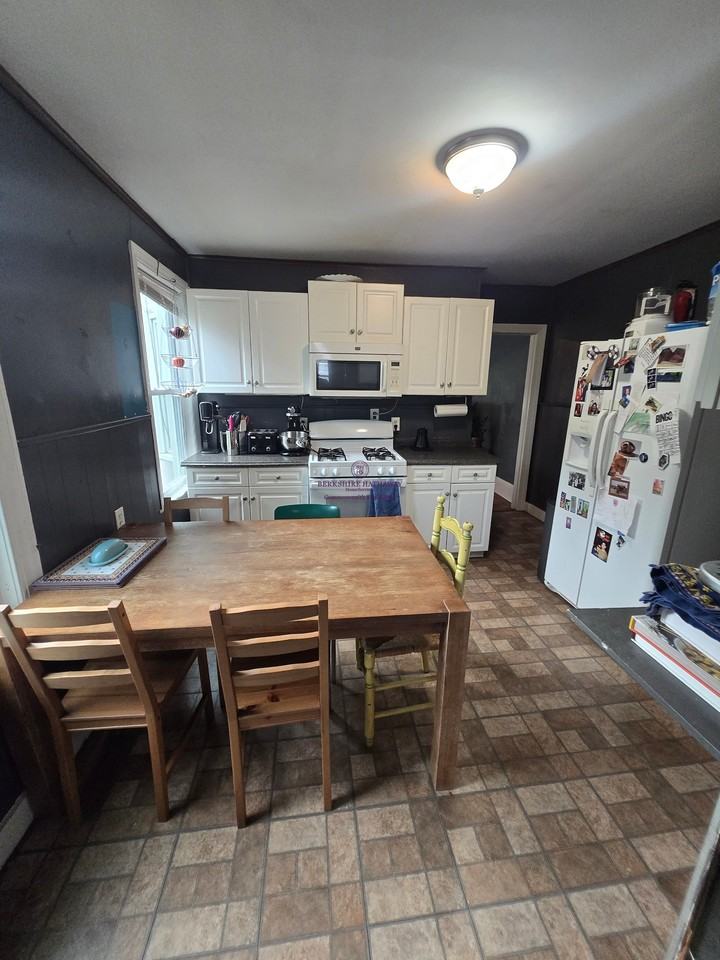 986 Broadway #1 - Photo 5 of 18