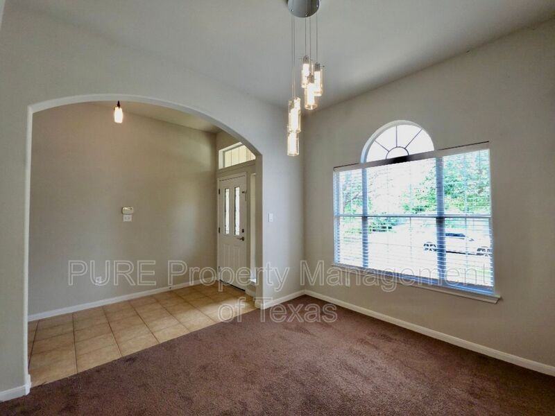 1104 Kensington Castle Trl - Photo 3 of 24