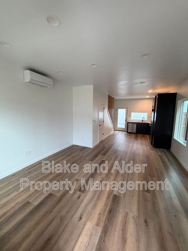 3522 Ne 44th Ave - Photo 5 of 21