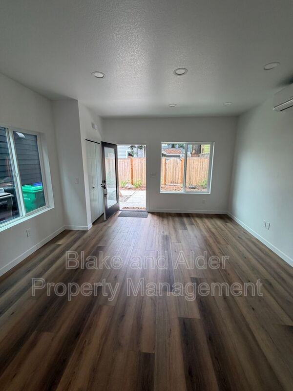 3522 Ne 44th Ave - Photo 7 of 21