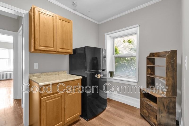 1016 Amherst St #A2 - Photo 6 of 13