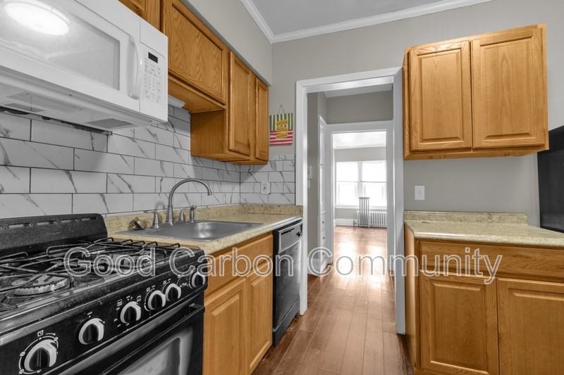 1016 Amherst St #A2 - Photo 7 of 13