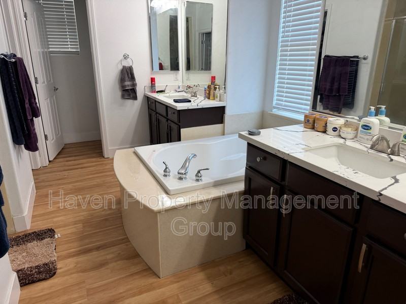 49 E Heritage Dr - Photo 4 of 16