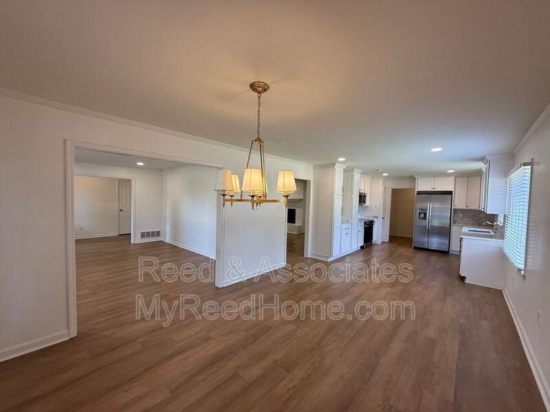 7954 Neshoba Rd - Photo 3 of 23