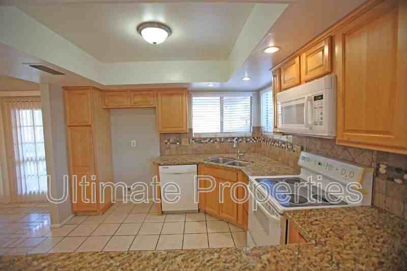 5736 W Angela Dr - Photo 4 of 20