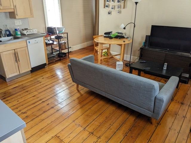 Springfield St #1R - Photo 3 of 10
