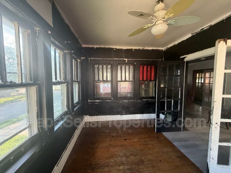 107 E Archer Ave - Photo 3 of 15