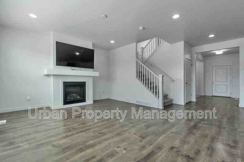 3711 W Creek Meadow Rd - Photo 4 of 32