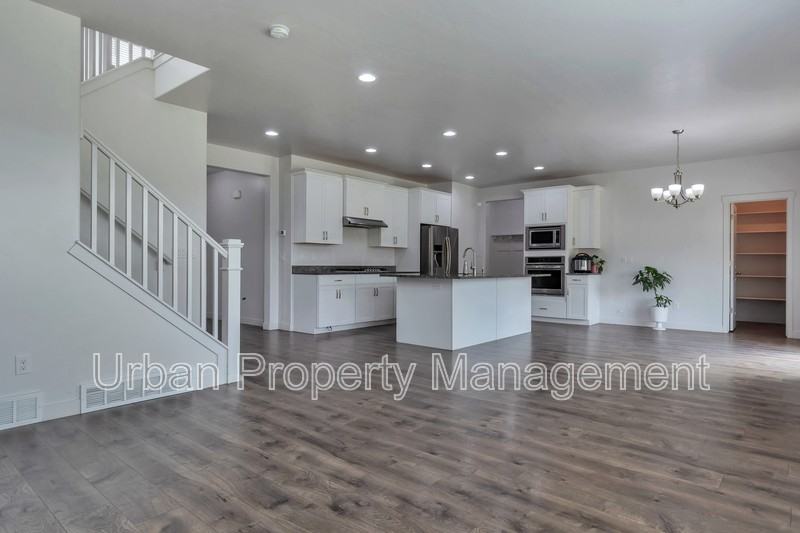 3711 W Creek Meadow Rd - Photo 7 of 32