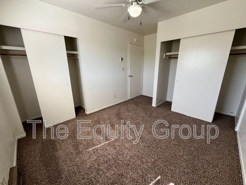 258 N G St #12 - Photo 5 of 10
