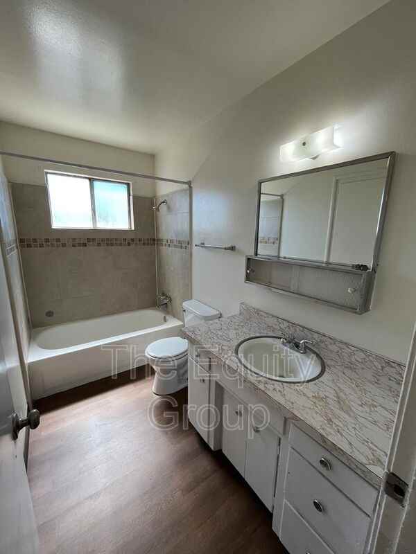 258 N G St #12 - Photo 6 of 10