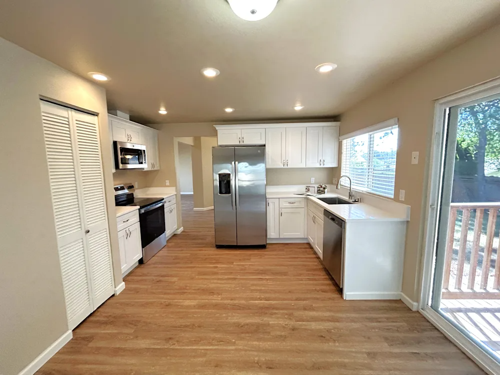 3481 Milton St N #NA - Photo 3 of 12