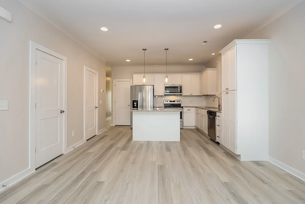 827 Ashland Place Dr #NA - Photo 3 of 11