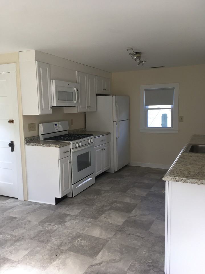 197 Arlington St #2 - Photo 4 of 17