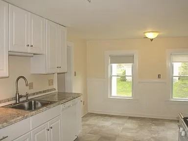 197 Arlington St #2 - Photo 5 of 17