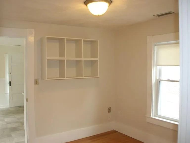 197 Arlington St #2 - Photo 7 of 17