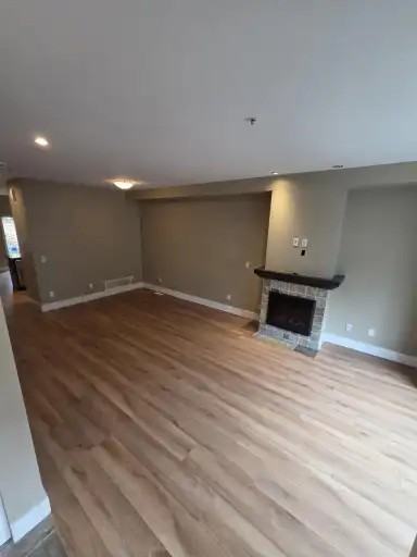 212 Brookes St #212 - Photo 7 of 24