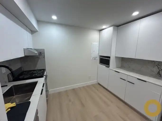 1489 Haywood Ave - Photo 6 of 9